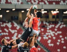 哈登在瑞士队比赛中精彩发挥，精彩发挥引发热议！